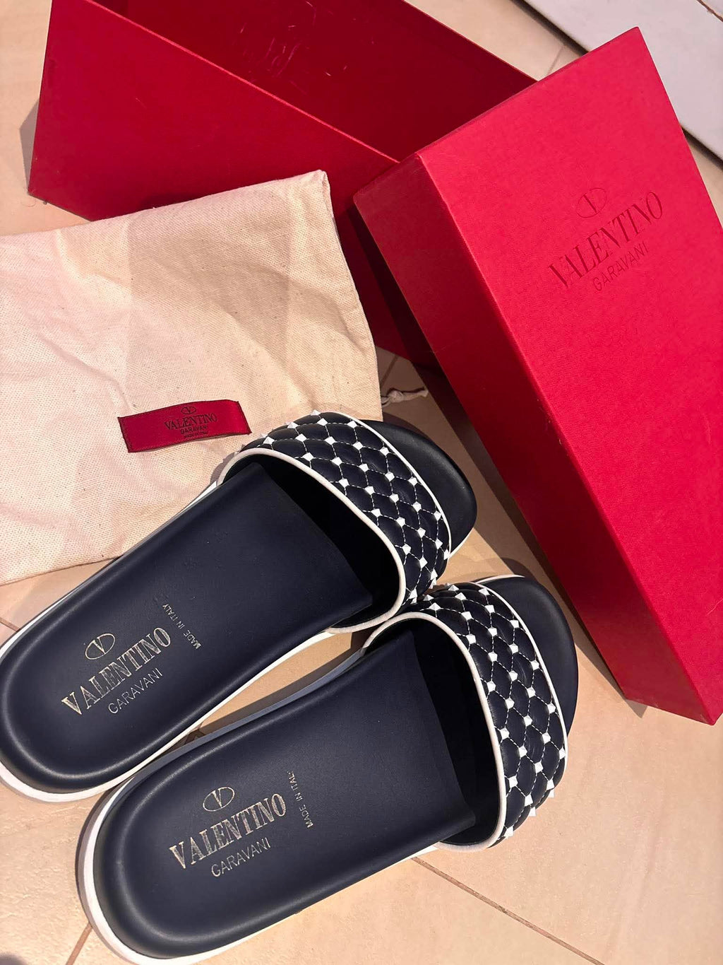 Pre-loved Valentino Garavani Rockstud Slide Sandals – Navy/White – Original Box & Dust Bag